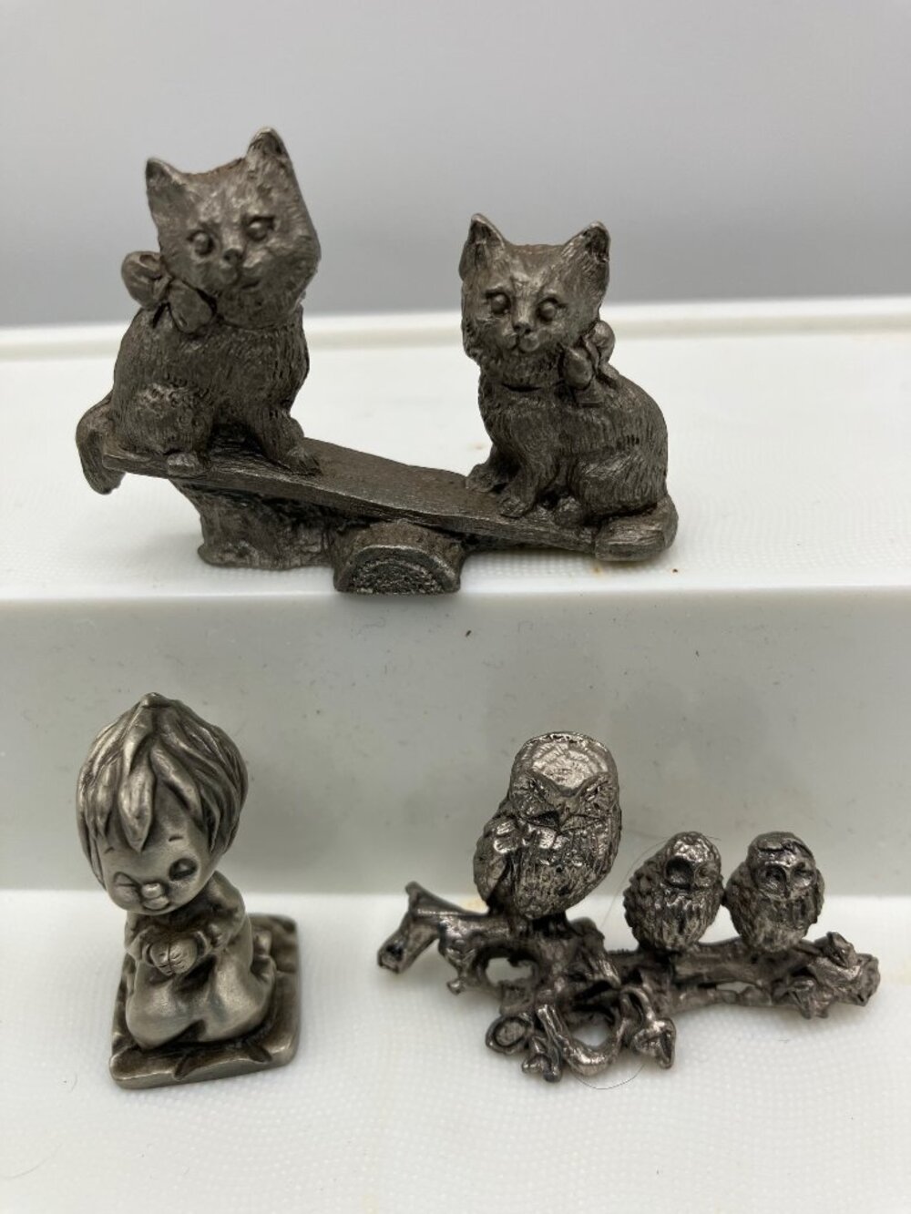 Fine Pewter Miniatures Owls, Praying Child & Cats 1" to‎ 1.5"